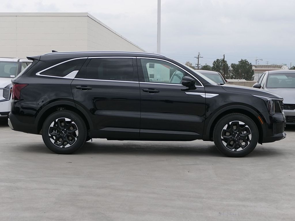 New 2026 Kia Sorento S SUV
