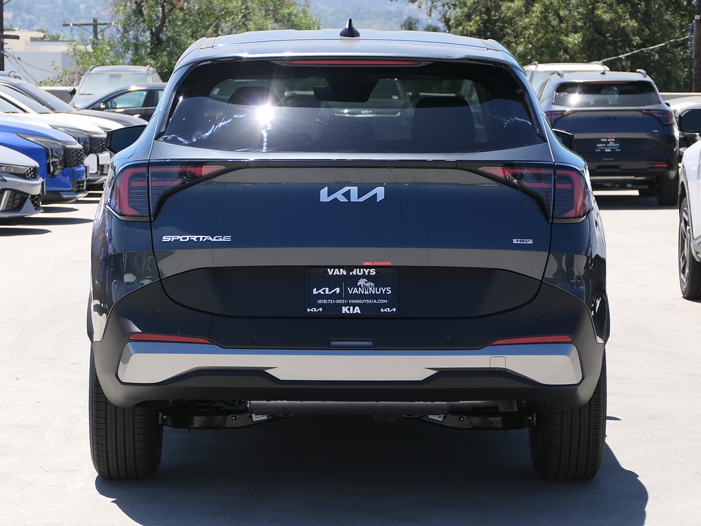 New 2026 Kia Sportage Hybrid LX SUV
