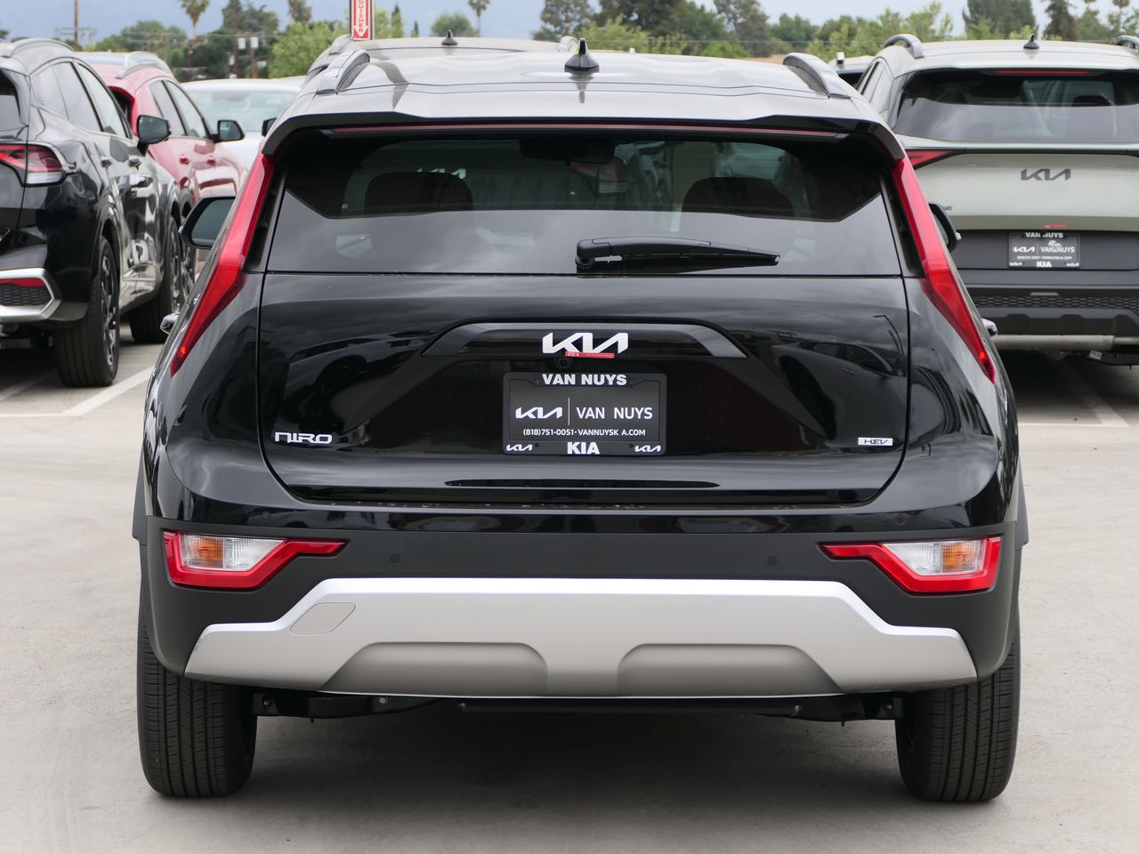 2025 Kia Niro EX photo 4