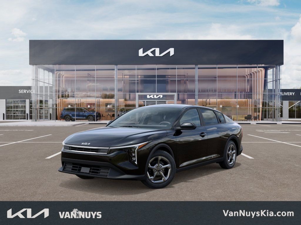 New 2026 Kia K4 LXS Sedan