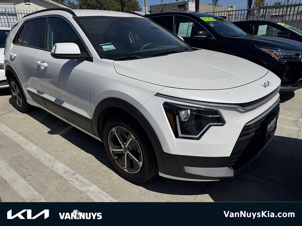Certified 2025 Kia Niro EX SUV