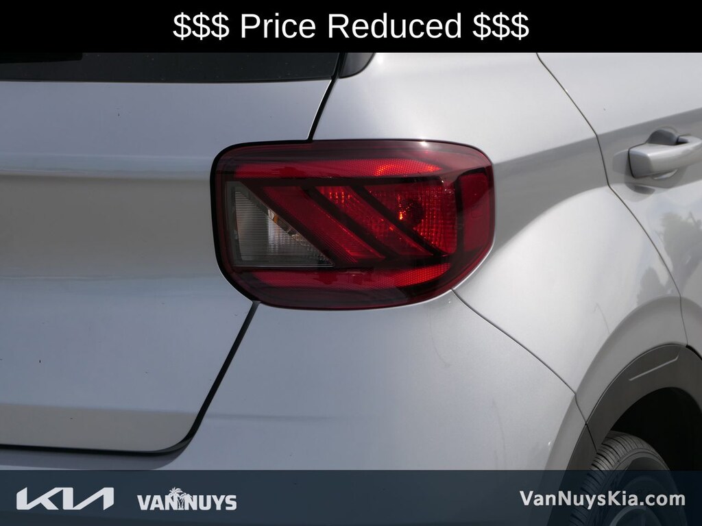 Used 2025 Hyundai Venue SEL SUV