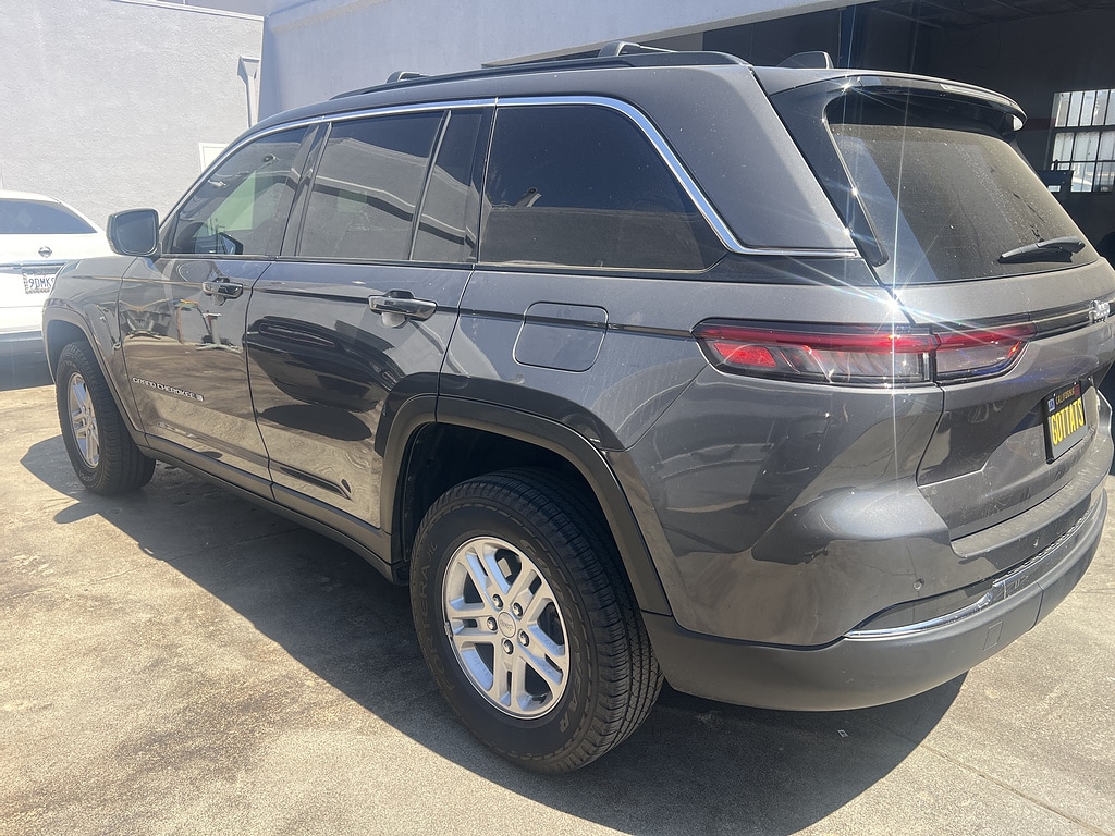 Used 2025 Jeep Grand Cherokee Laredo SUV