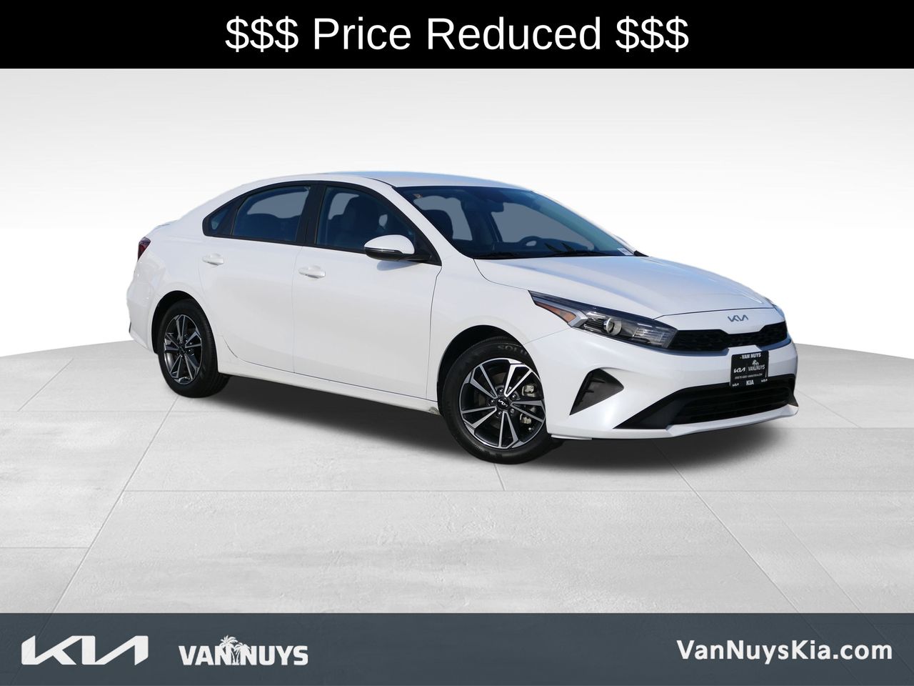 2023 Kia Forte LXS's photo