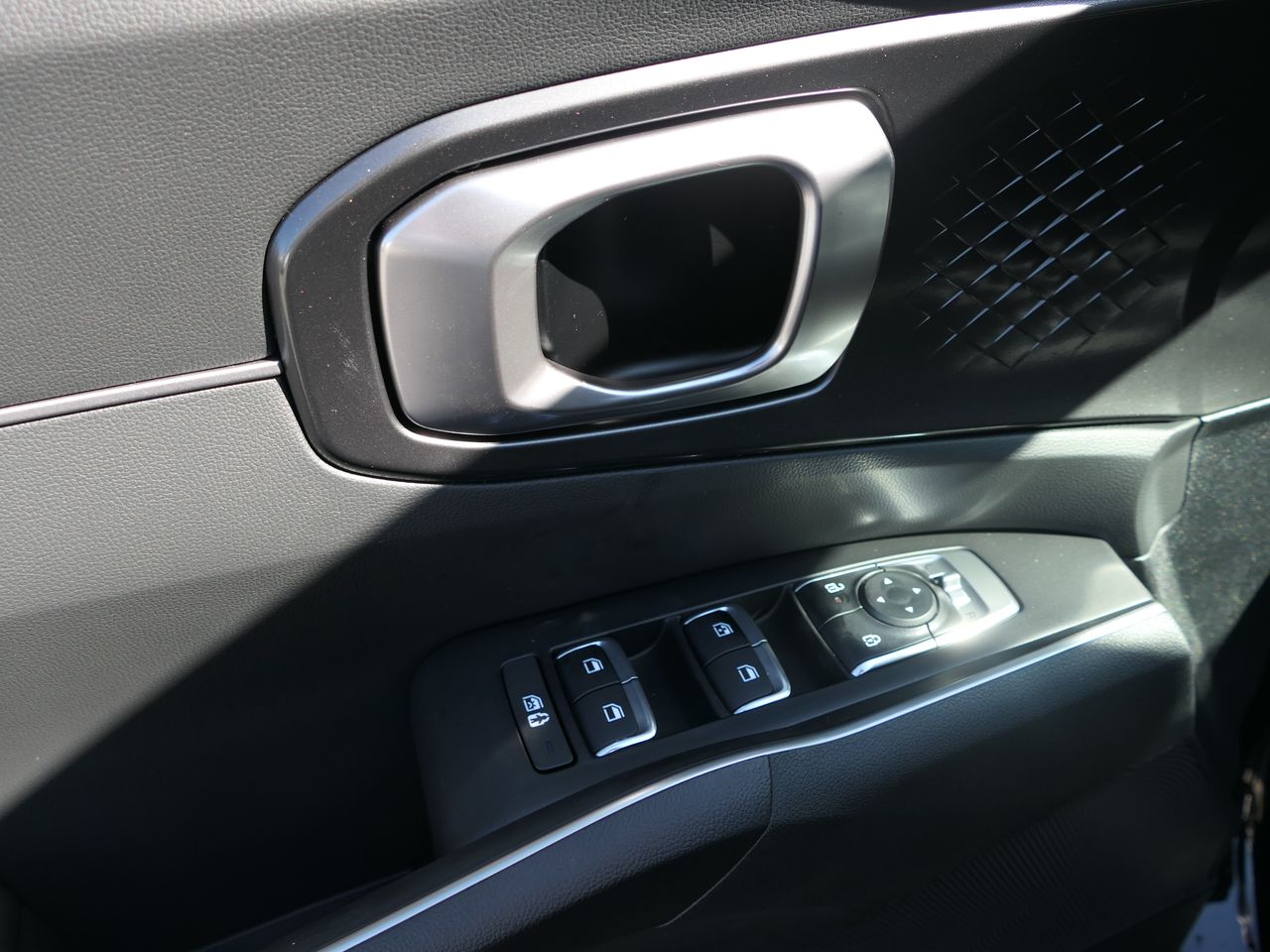 2026 Kia Sorento EX - Photo 12