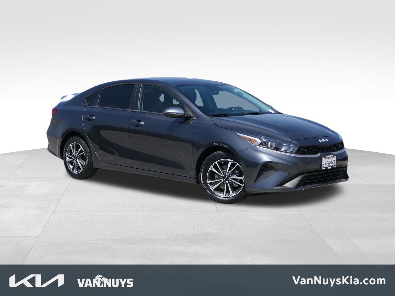 2024 Kia Forte LXS AT's photo