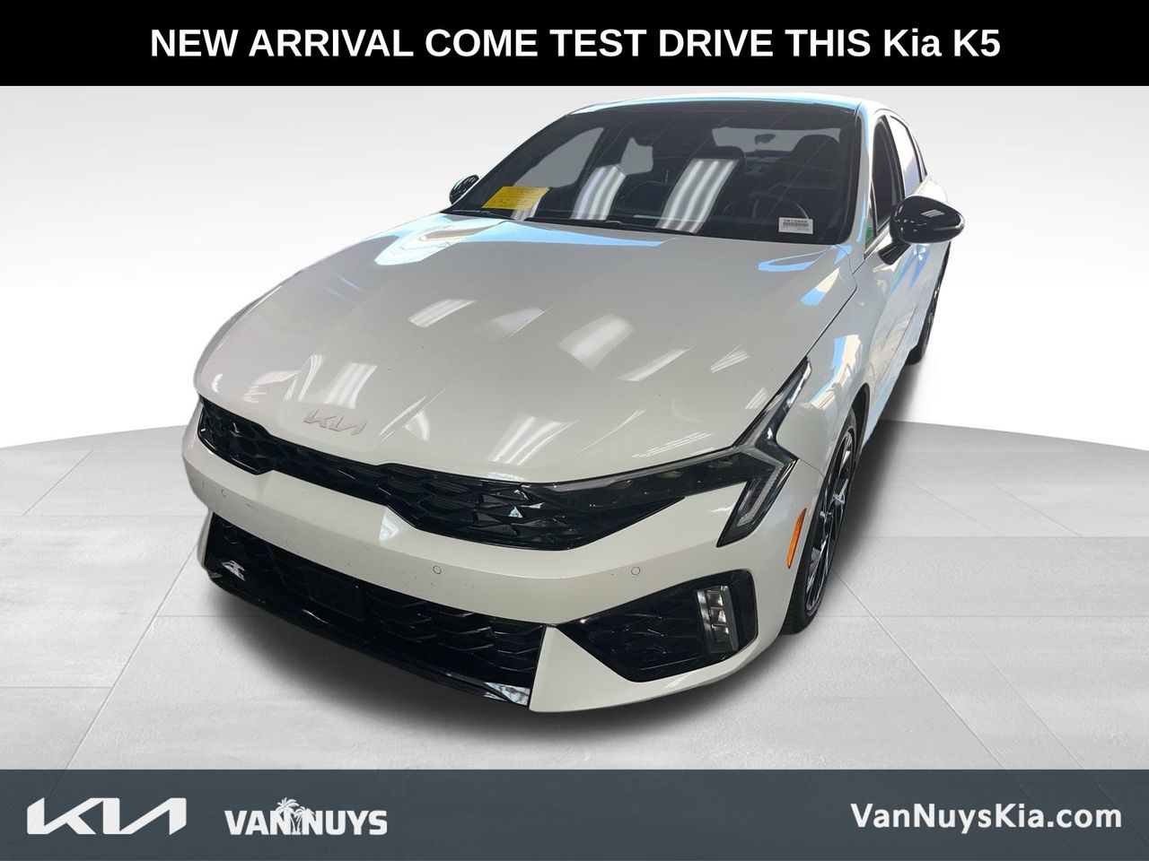 2025 Kia K5 GT-Line photo 2