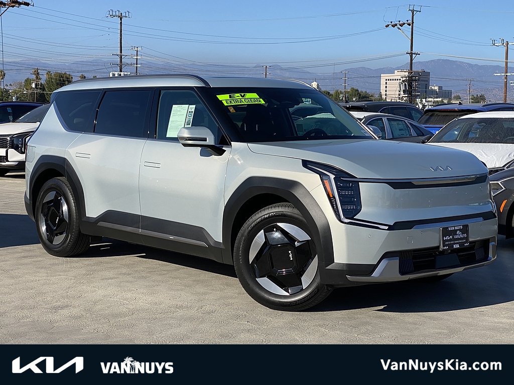 2024 Kia EV9 Wind AWD's photo