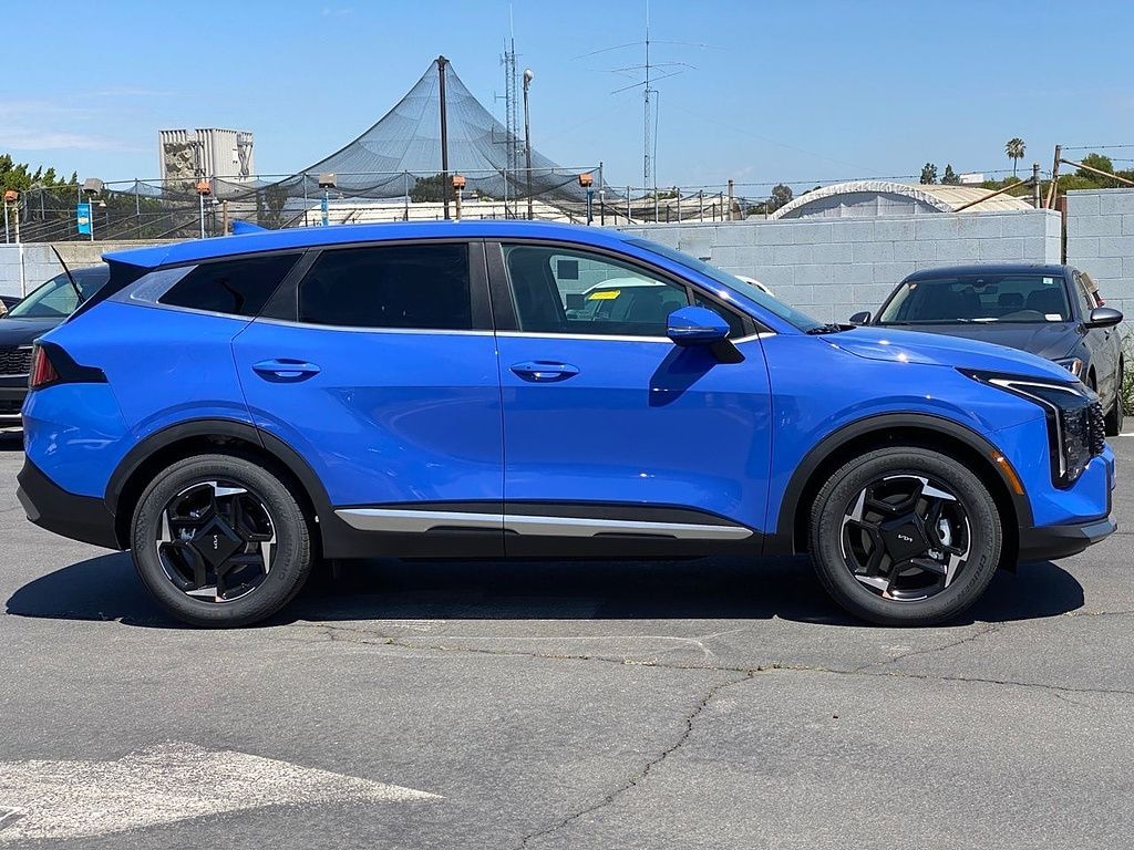 New 2026 Kia Sportage EX SUV