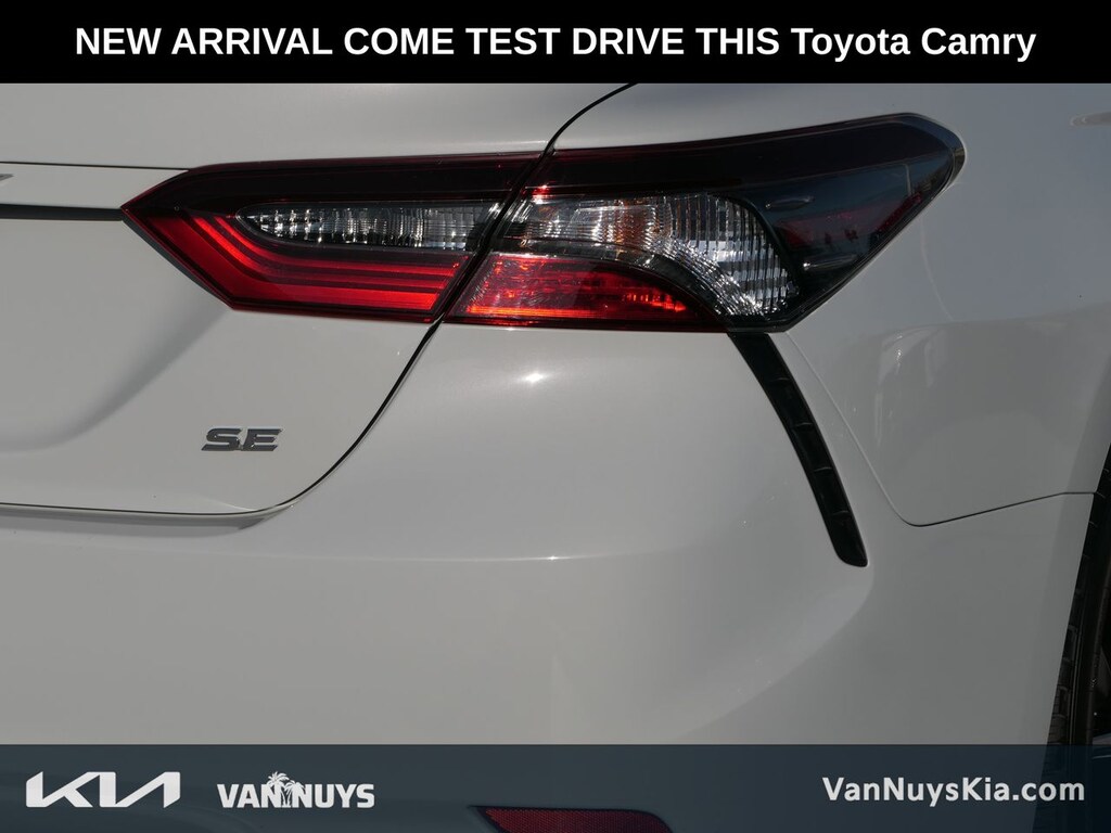 Used 2023 Toyota Camry SE Sedan
