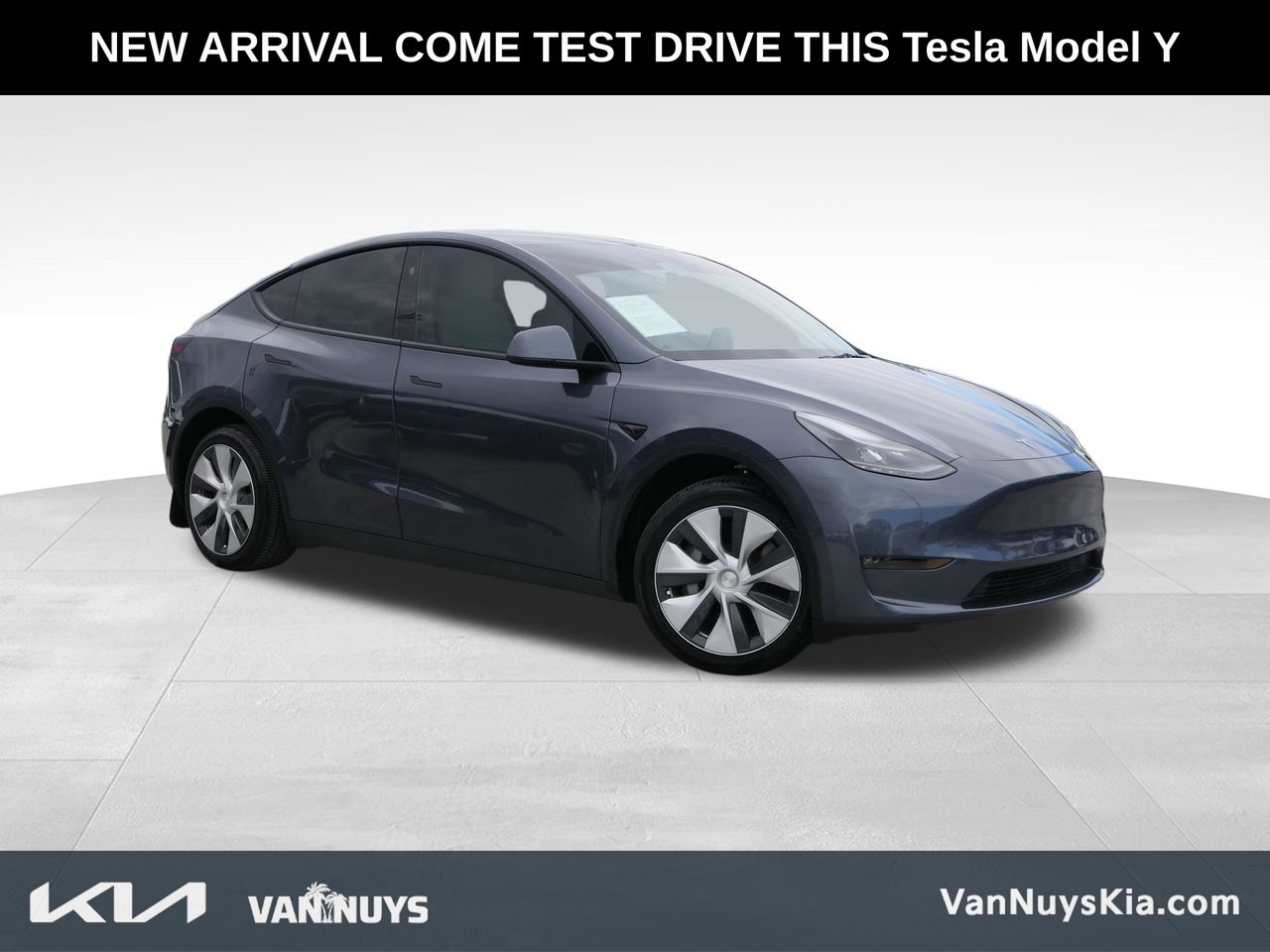 2023 Tesla Model Y Long Range Dual Motor All-Wheel Drive's photo
