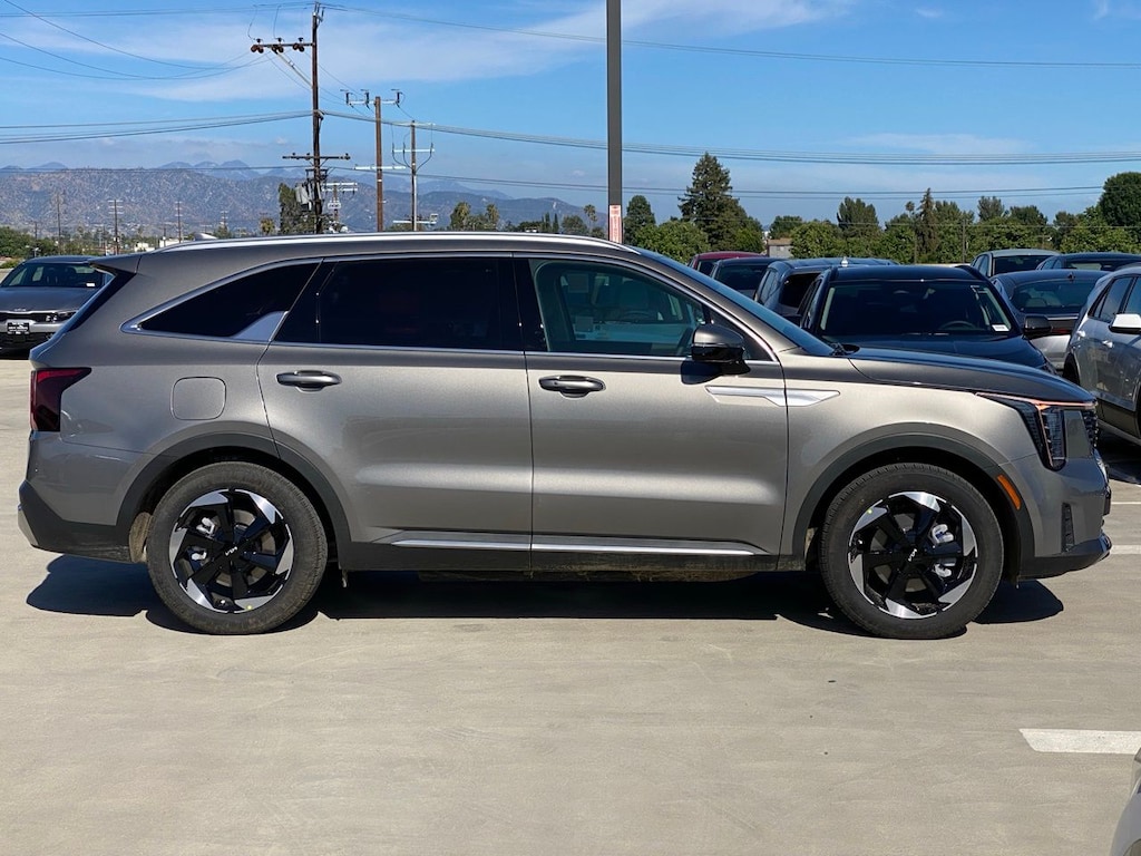 New 2026 Kia Sorento Plug-In Hybrid EX SUV