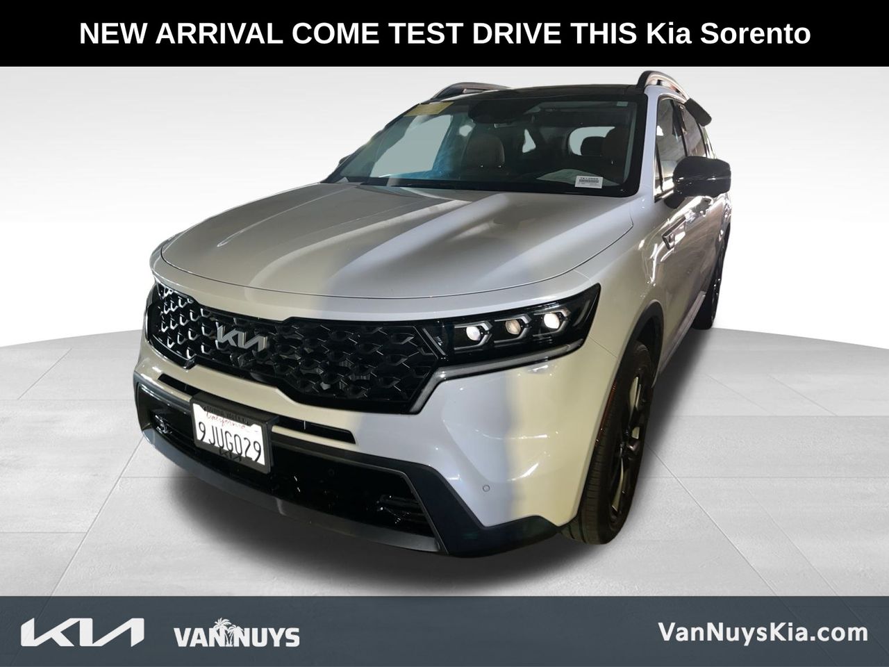 2023 Kia Sorento X-Line SX Prestige photo 2