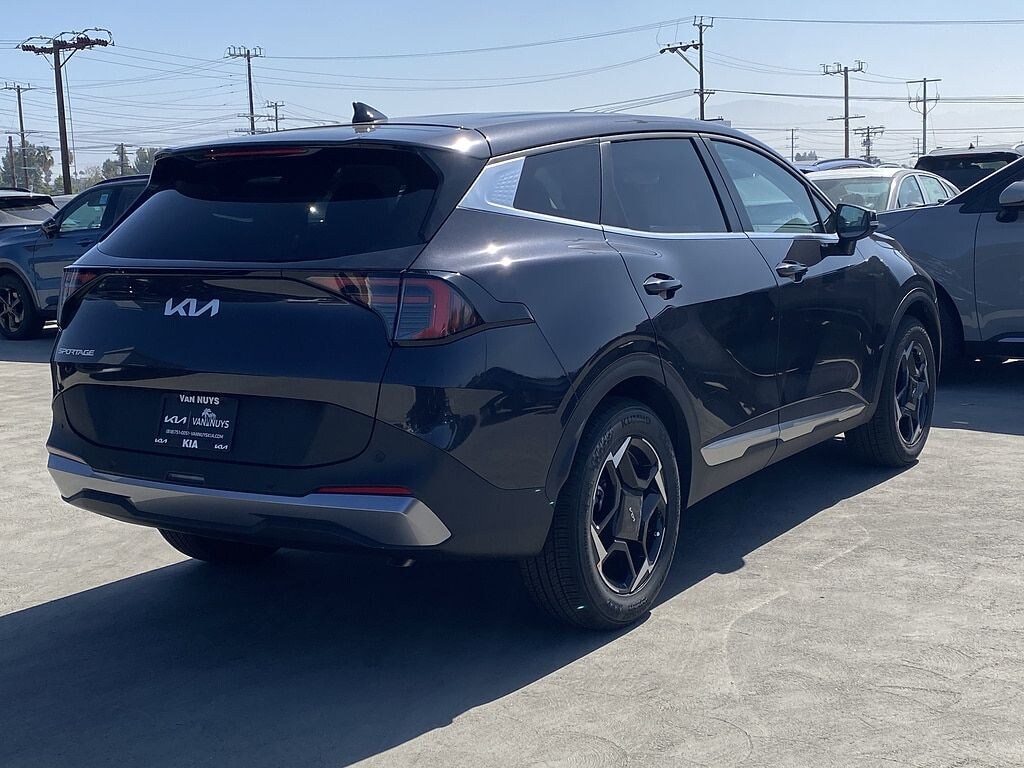New 2026 Kia Sportage EX SUV