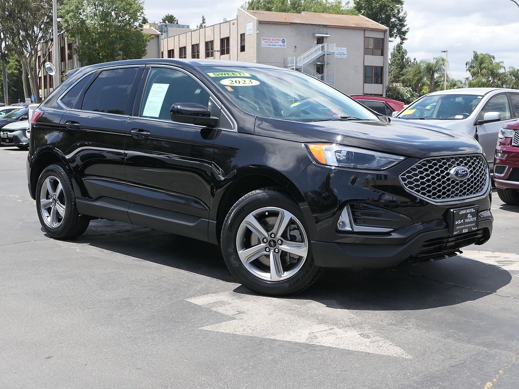 2023 Ford Edge