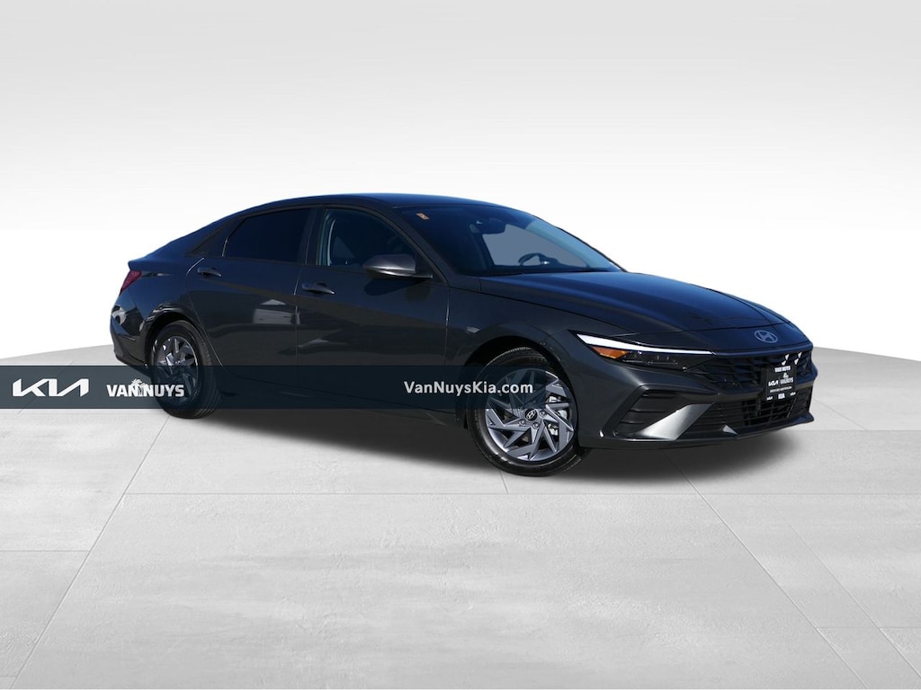 Used 2025 Hyundai Elantra Hybrid Blue Sedan