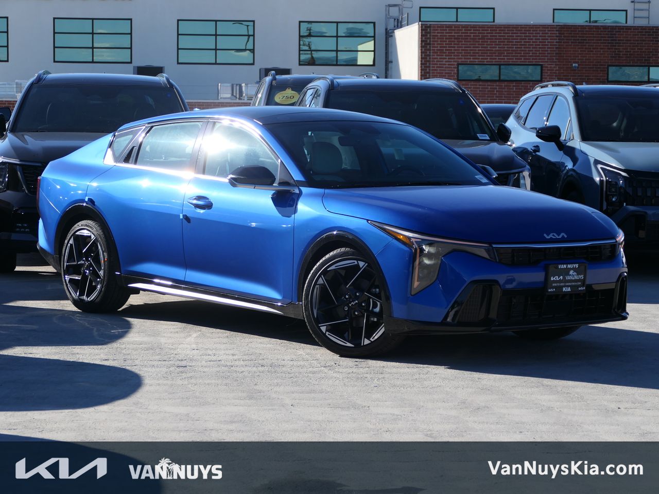 2025 Kia K4 GT-Line AT's photo