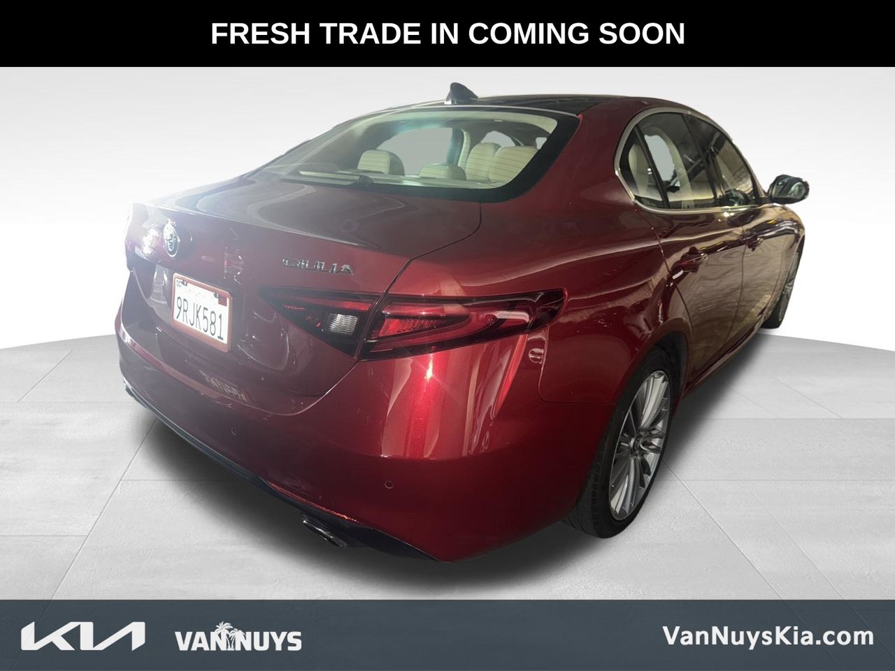 2018 Alfa Romeo Giulia Ti photo 2