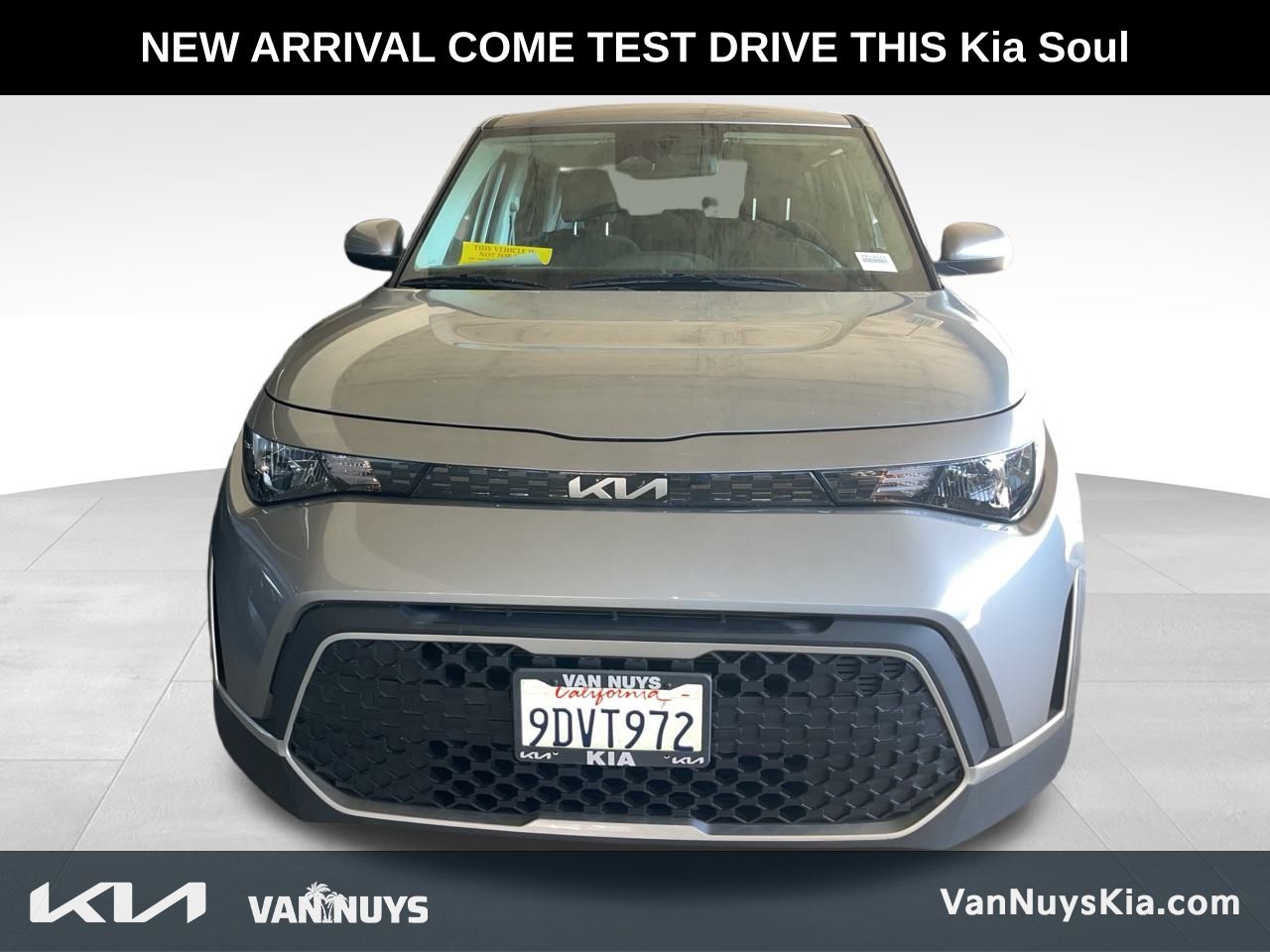 2023 Kia Soul LX's photo