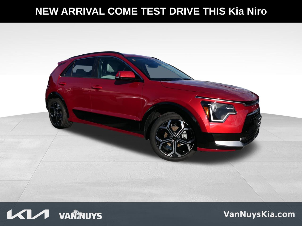 2025 Kia Niro EX Touring's photo