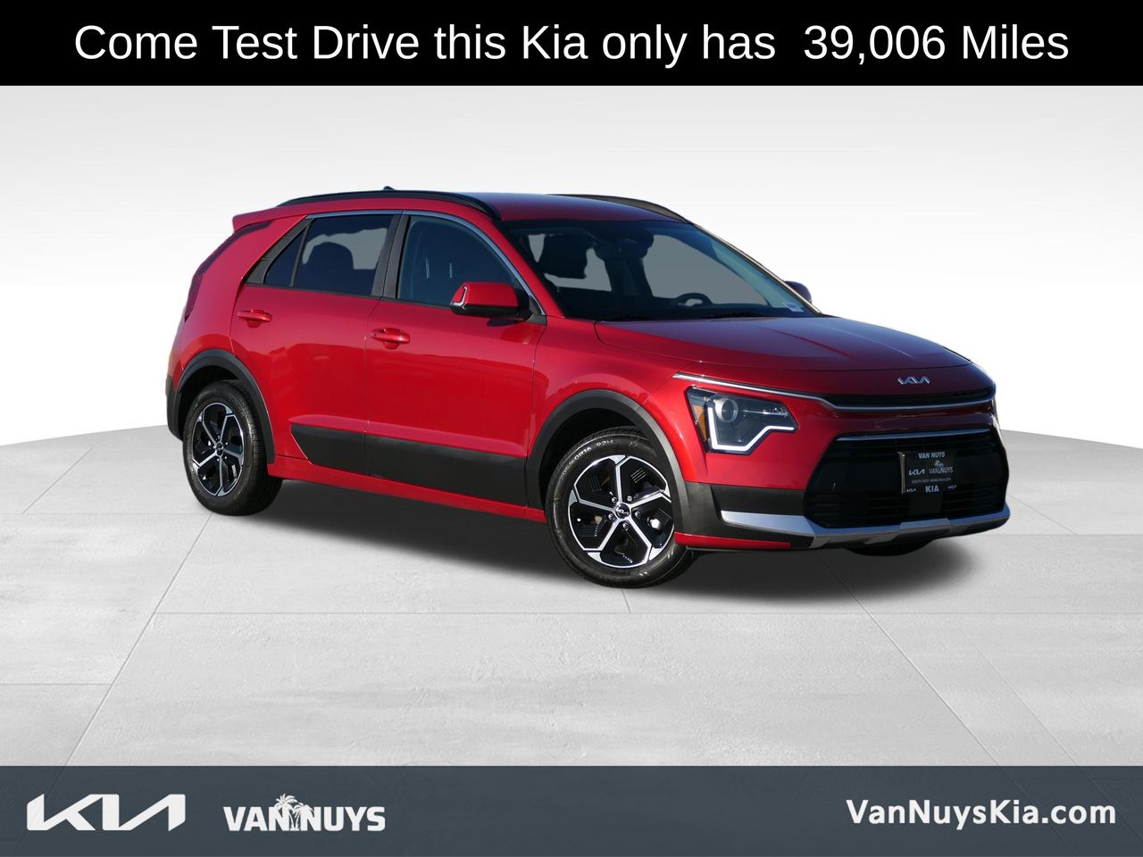 2023 Kia Niro EX's photo