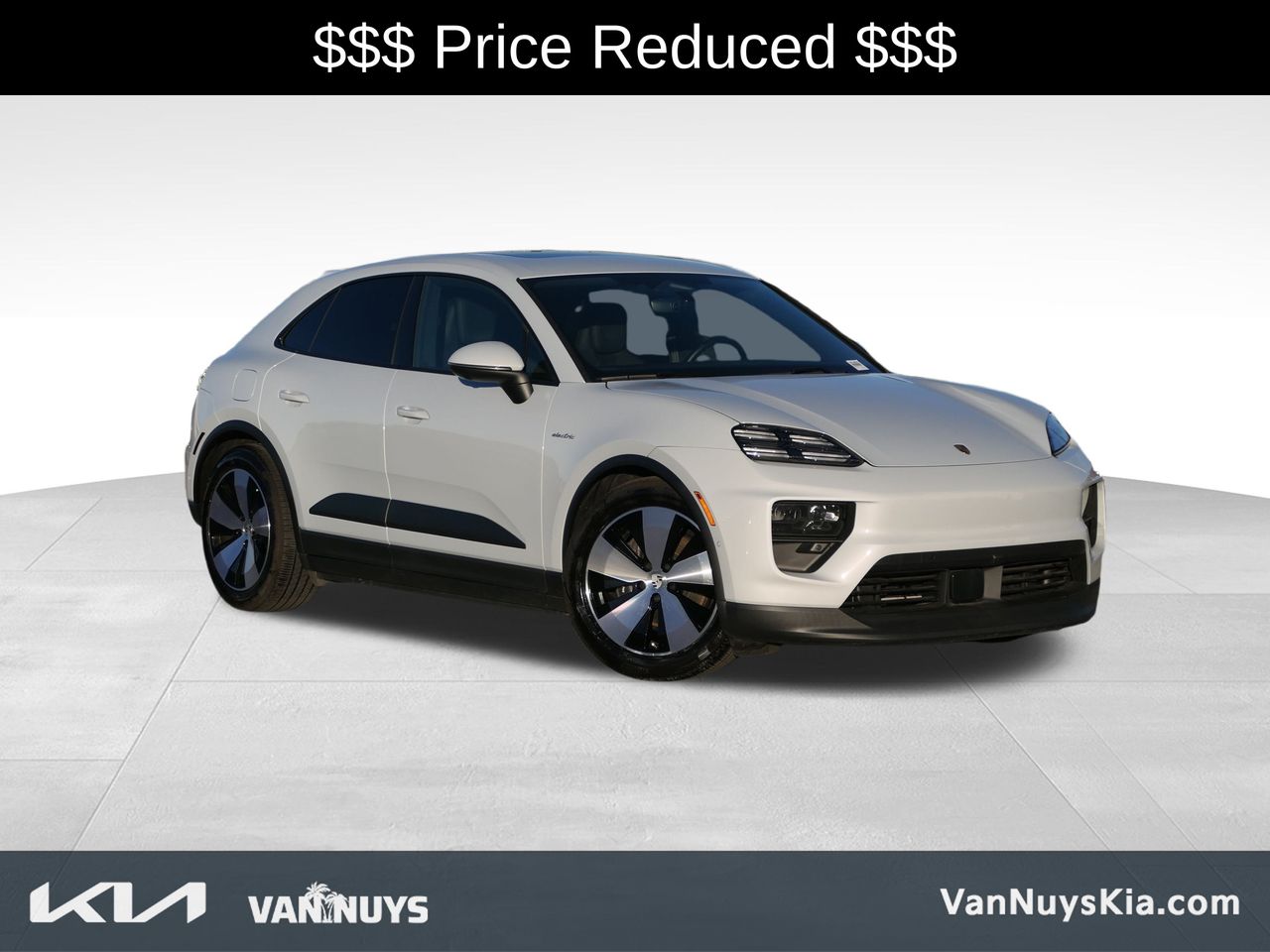 2024 Porsche Macan Base