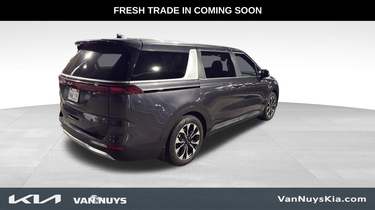 2024 Kia Carnival EX photo 2
