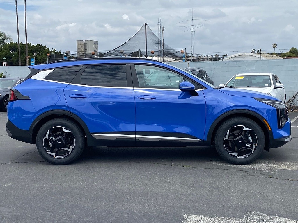New 2026 Kia Sportage EX SUV