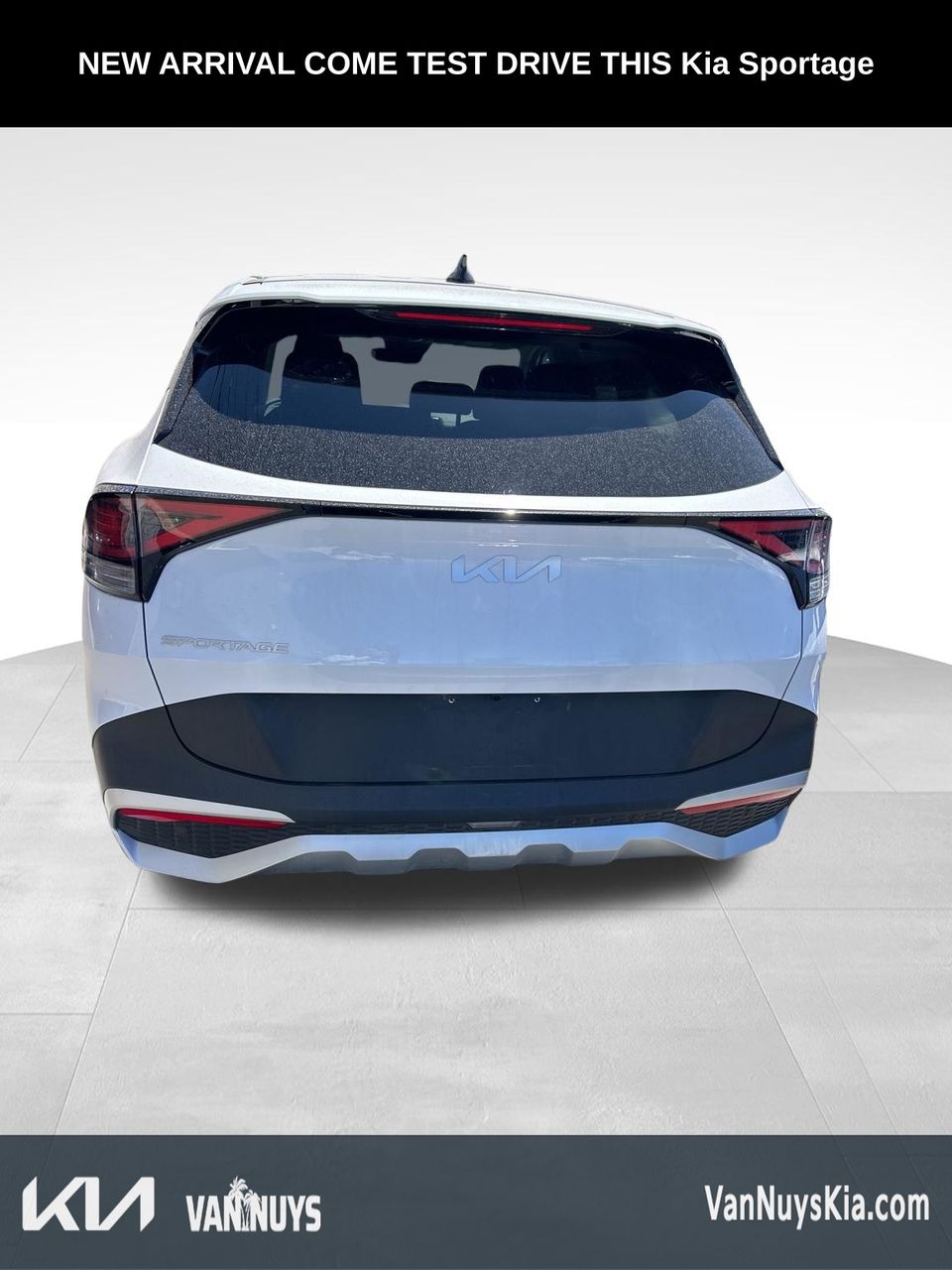 2025 Kia Sportage LX photo 3