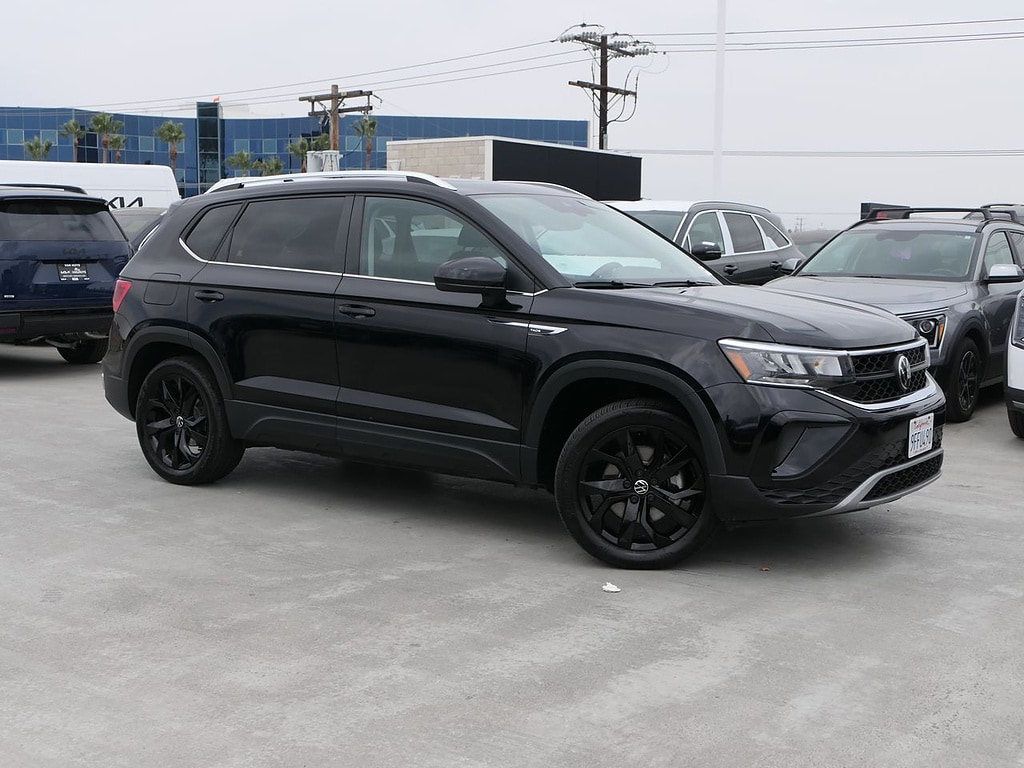 Used 2023 Volkswagen Taos 1.5T SE SUV