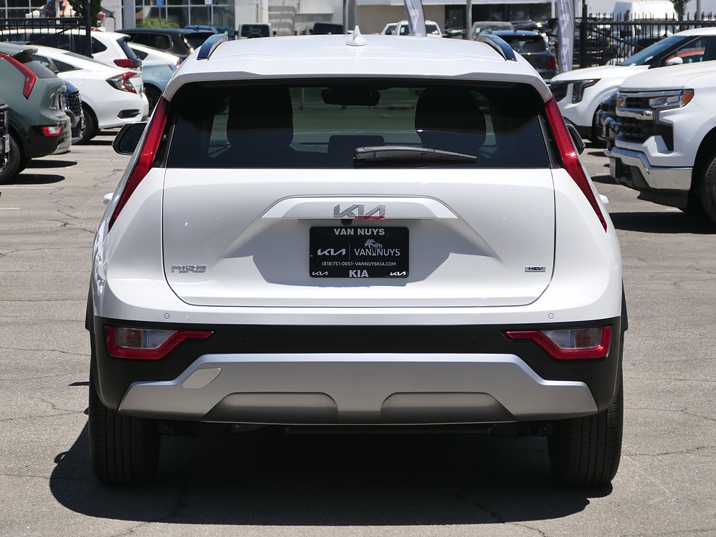 Used 2025 Kia Niro EX SUV
