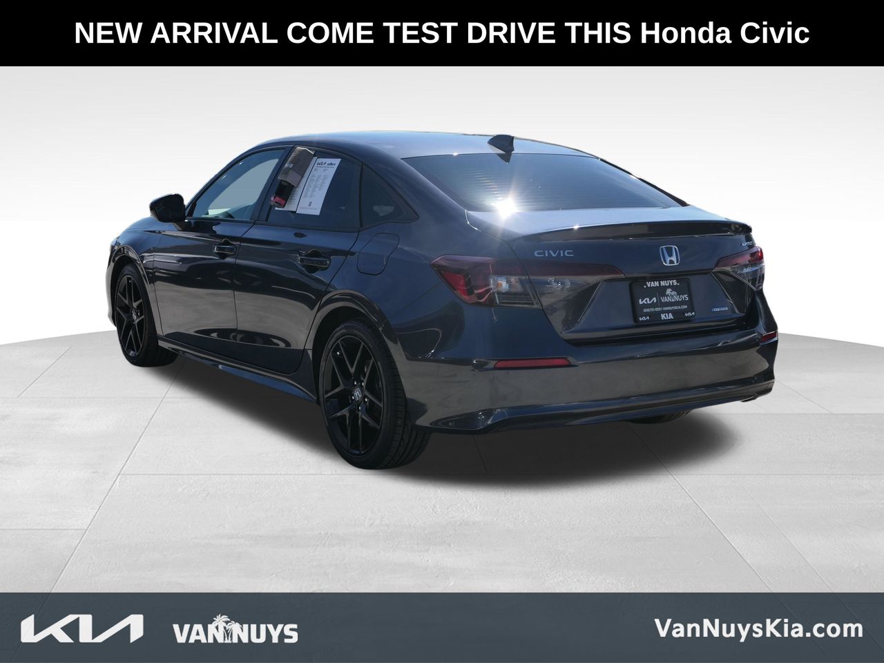 2025 Honda Civic Hybrid Sport Touring photo 4