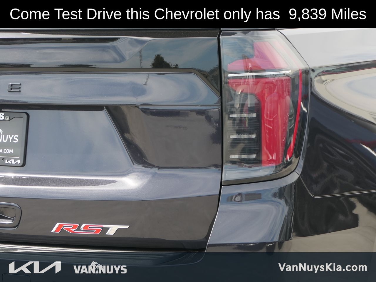 2025 Chevrolet Tahoe RST photo 3