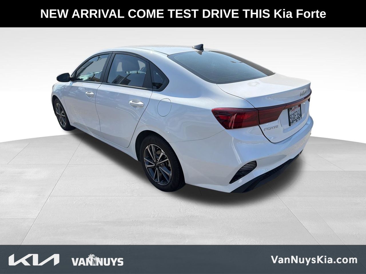 2023 Kia Forte LXS photo 3