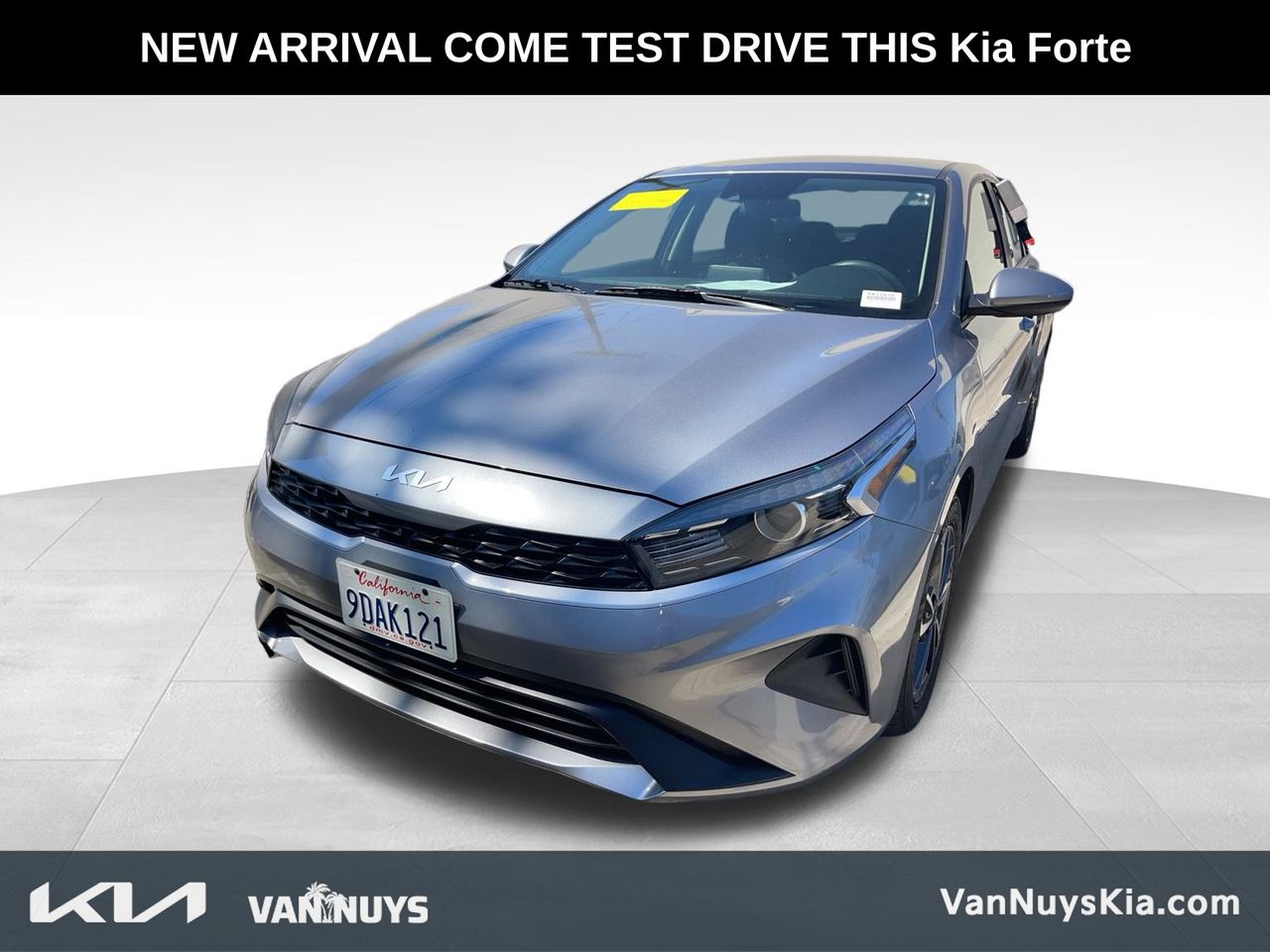 2023 Kia Forte LXS photo 2