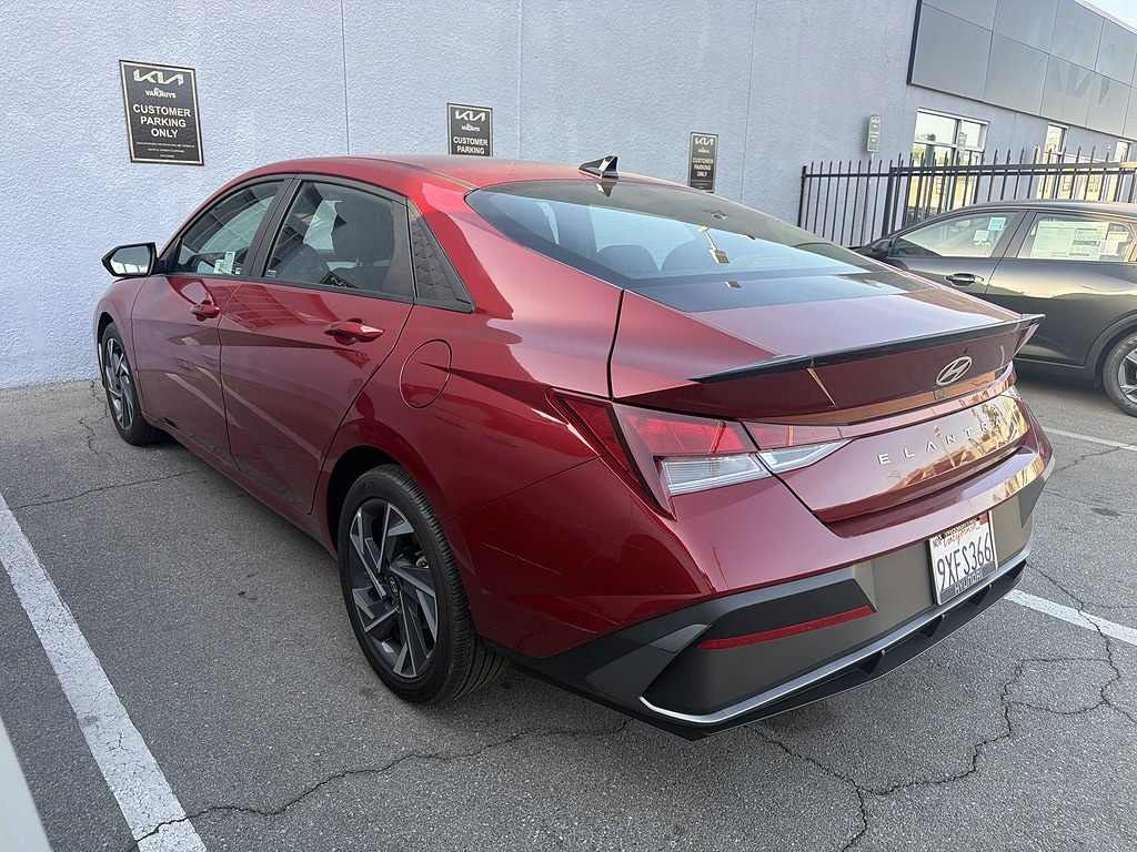Used 2025 Hyundai Elantra SEL Sport Sedan