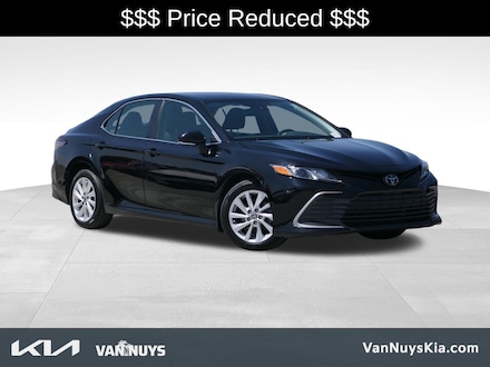 2022 Toyota Camry LE Sedan