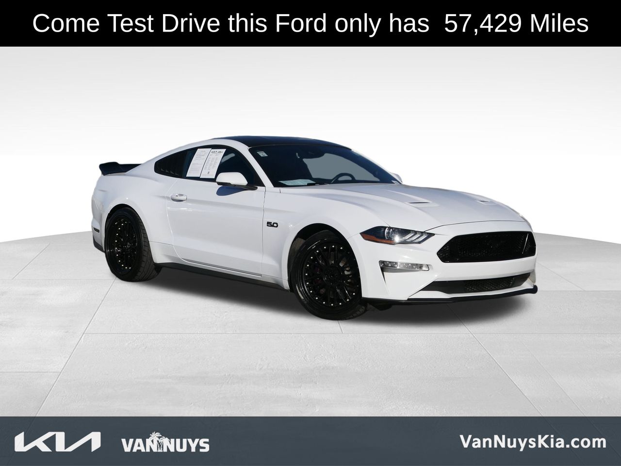 2022 Ford Mustang GT Premium's photo