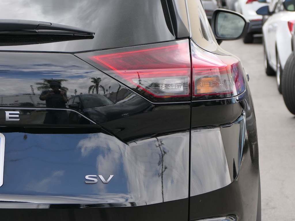 Used 2024 Nissan Rogue SV SUV