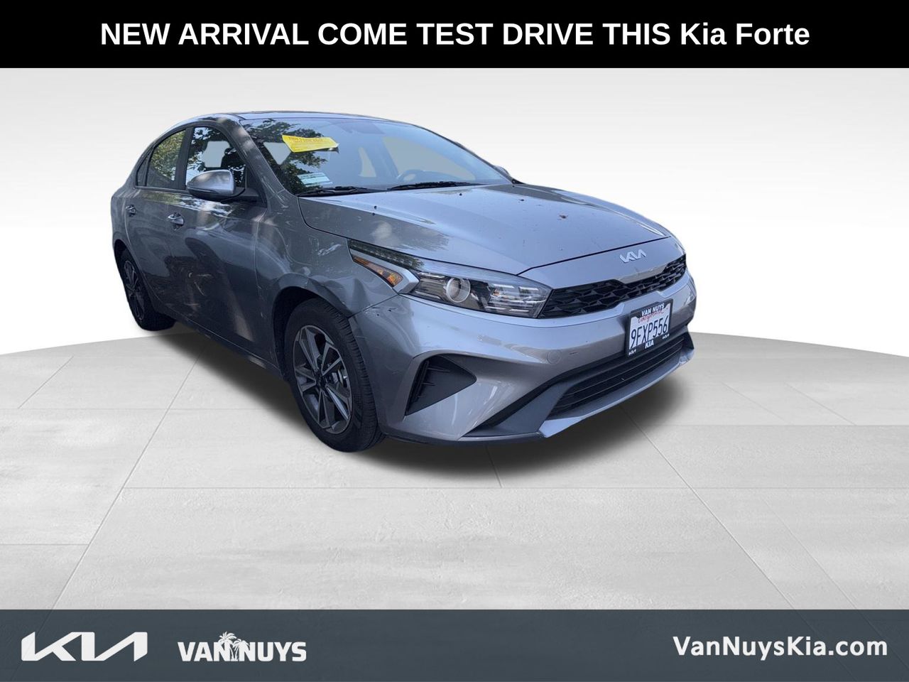 2023 Kia Forte LXS AT's photo