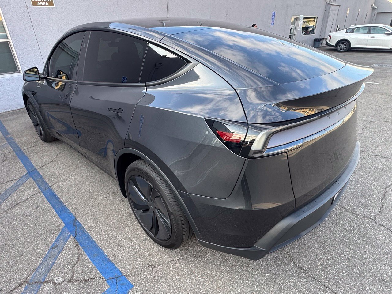 Used 2026 Tesla Model Y Long Range SUV