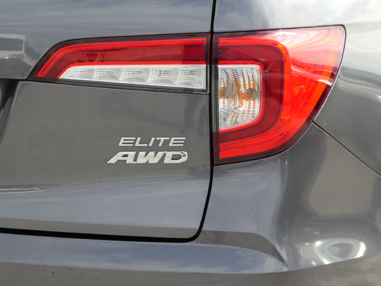 Used 2021 Honda Pilot Elite SUV