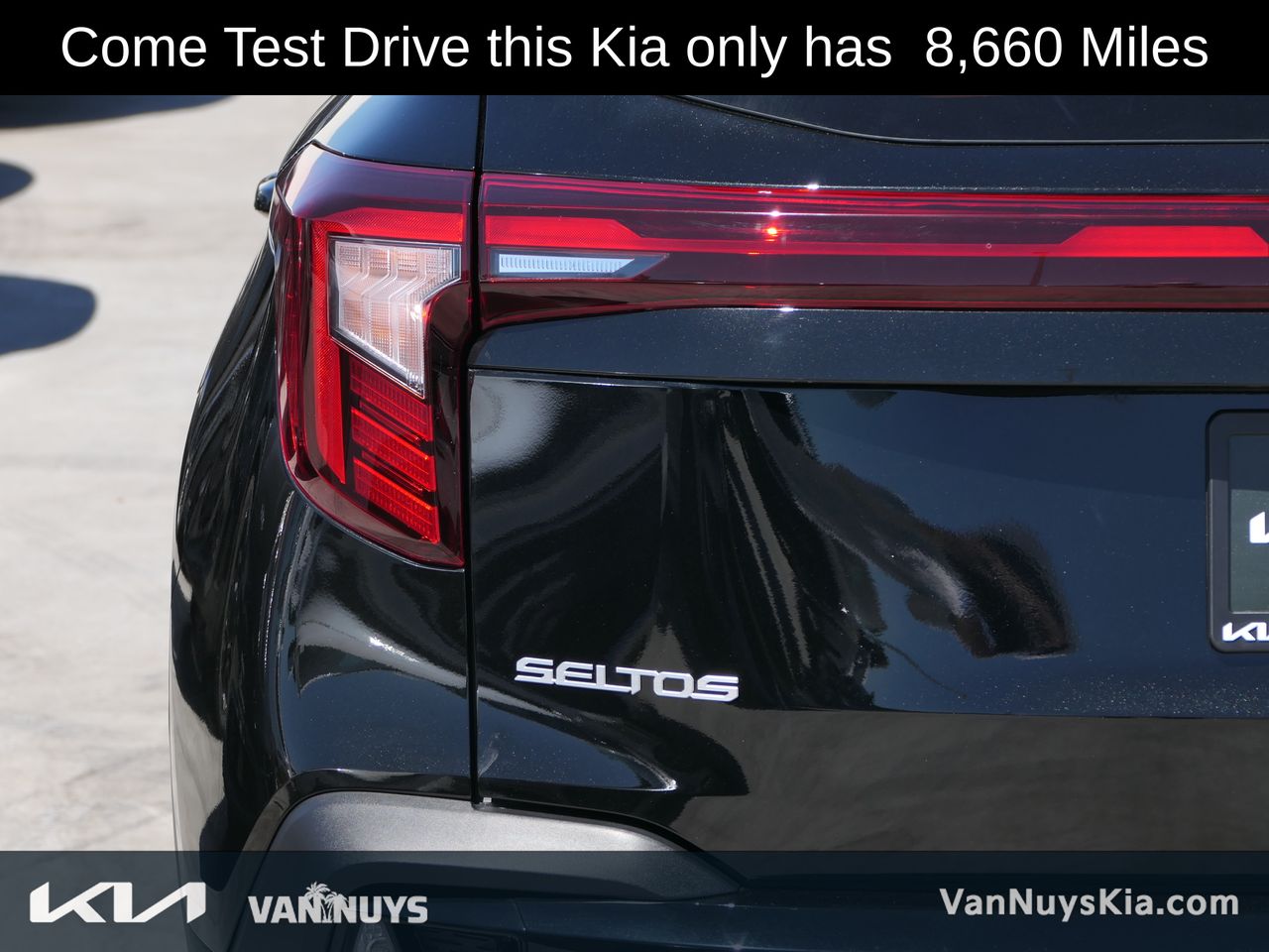 2024 Kia Seltos EX photo 2