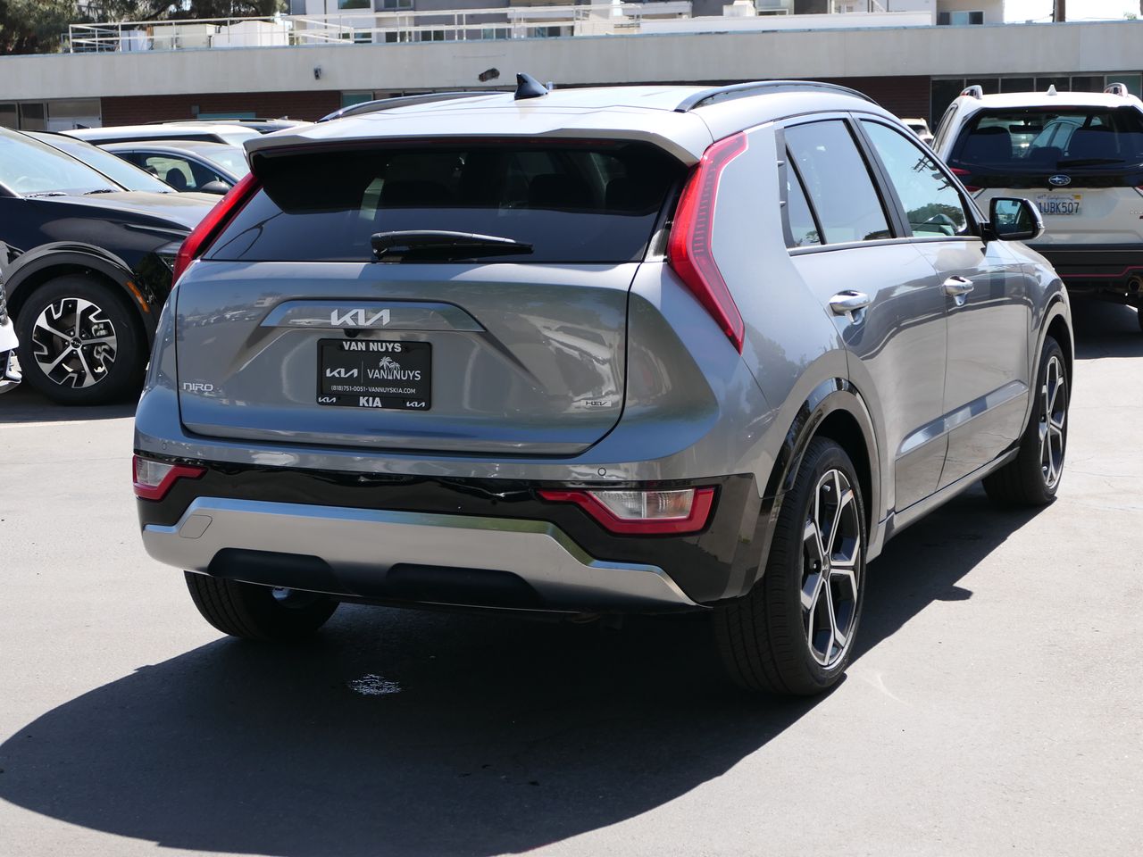 2025 Kia Niro EX Touring photo 3