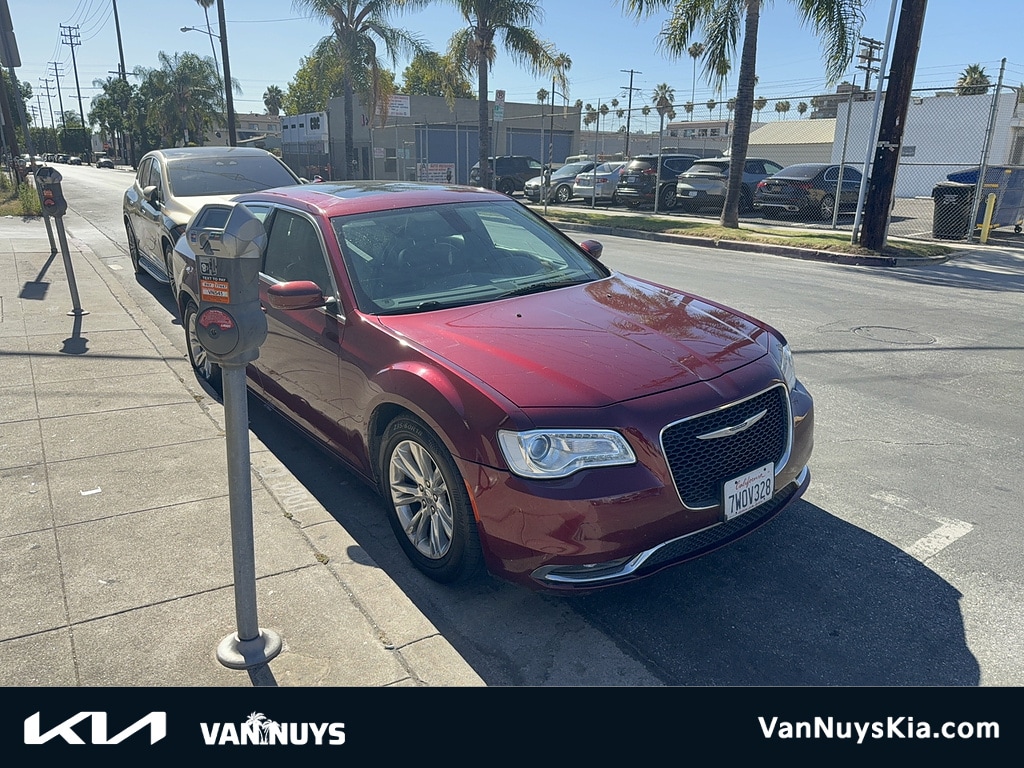 2017 Chrysler 300