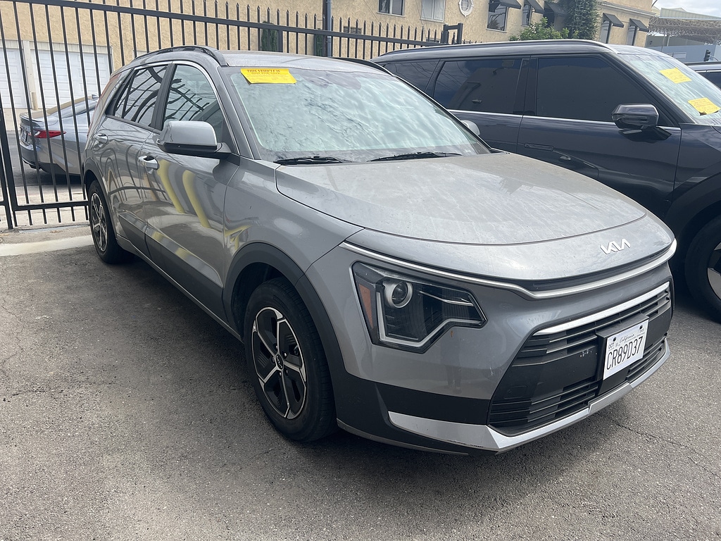 Used 2023 Kia Niro EX SUV