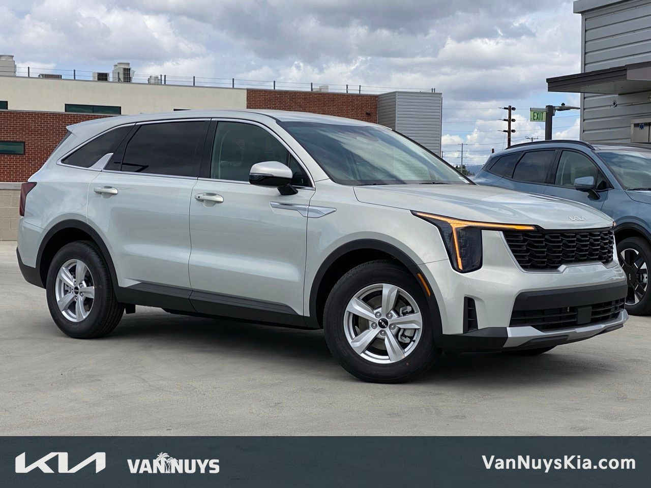 2026 Kia Sorento LX AT's photo