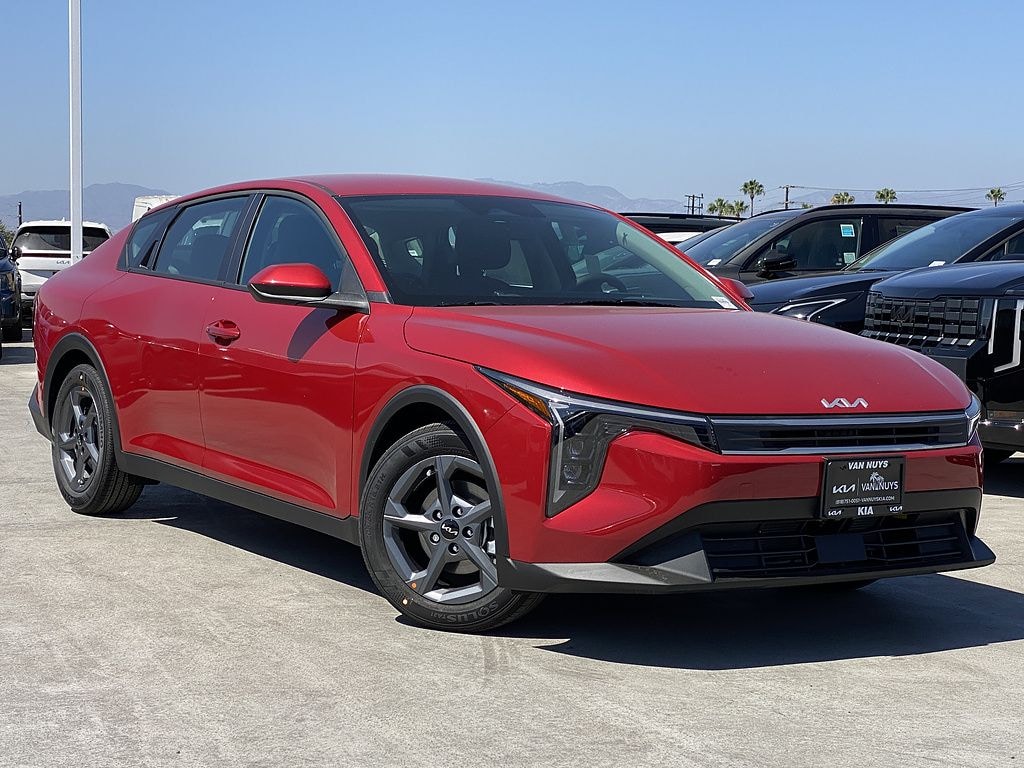 New 2026 Kia K4 LXS Sedan