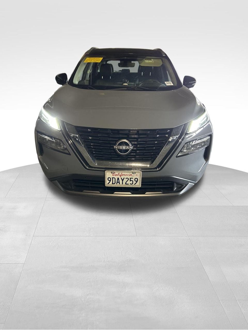 2023 Nissan Rogue SL photo 2