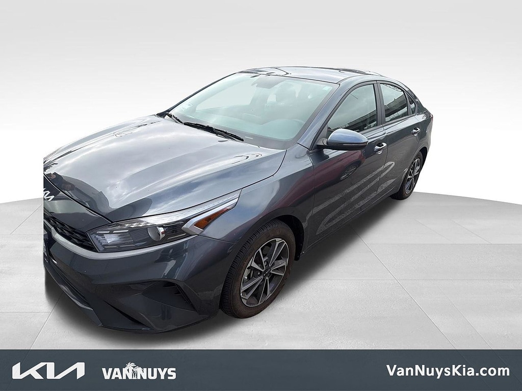 2024 Kia Forte LXS AT's photo